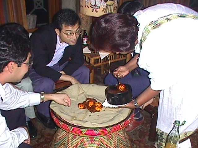 �C���W�����̏�Ƀh�����b�g���ڂ��Ă��܂�