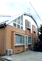 �r�[�g���n�E�X